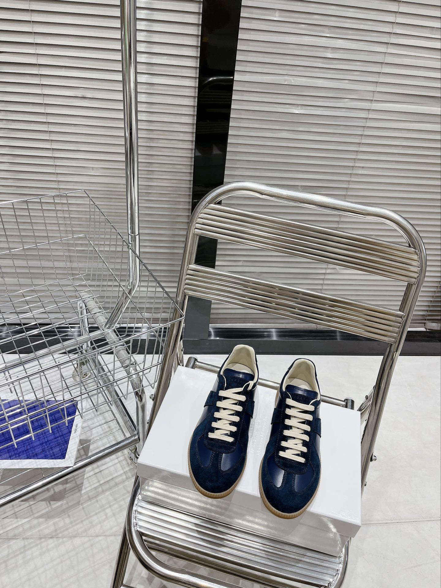 Maison Marine Blue Gum Sole