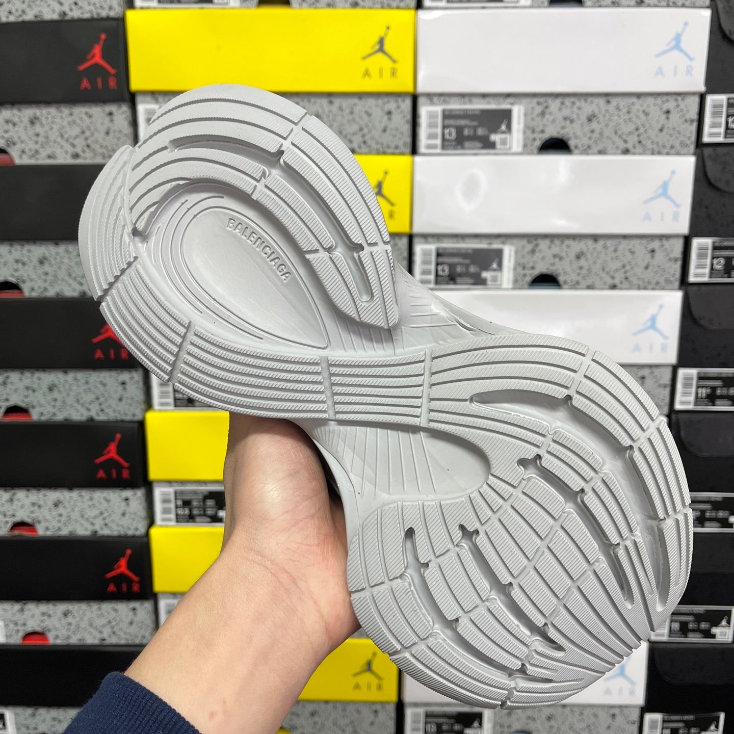 BLG Circuit Grey
