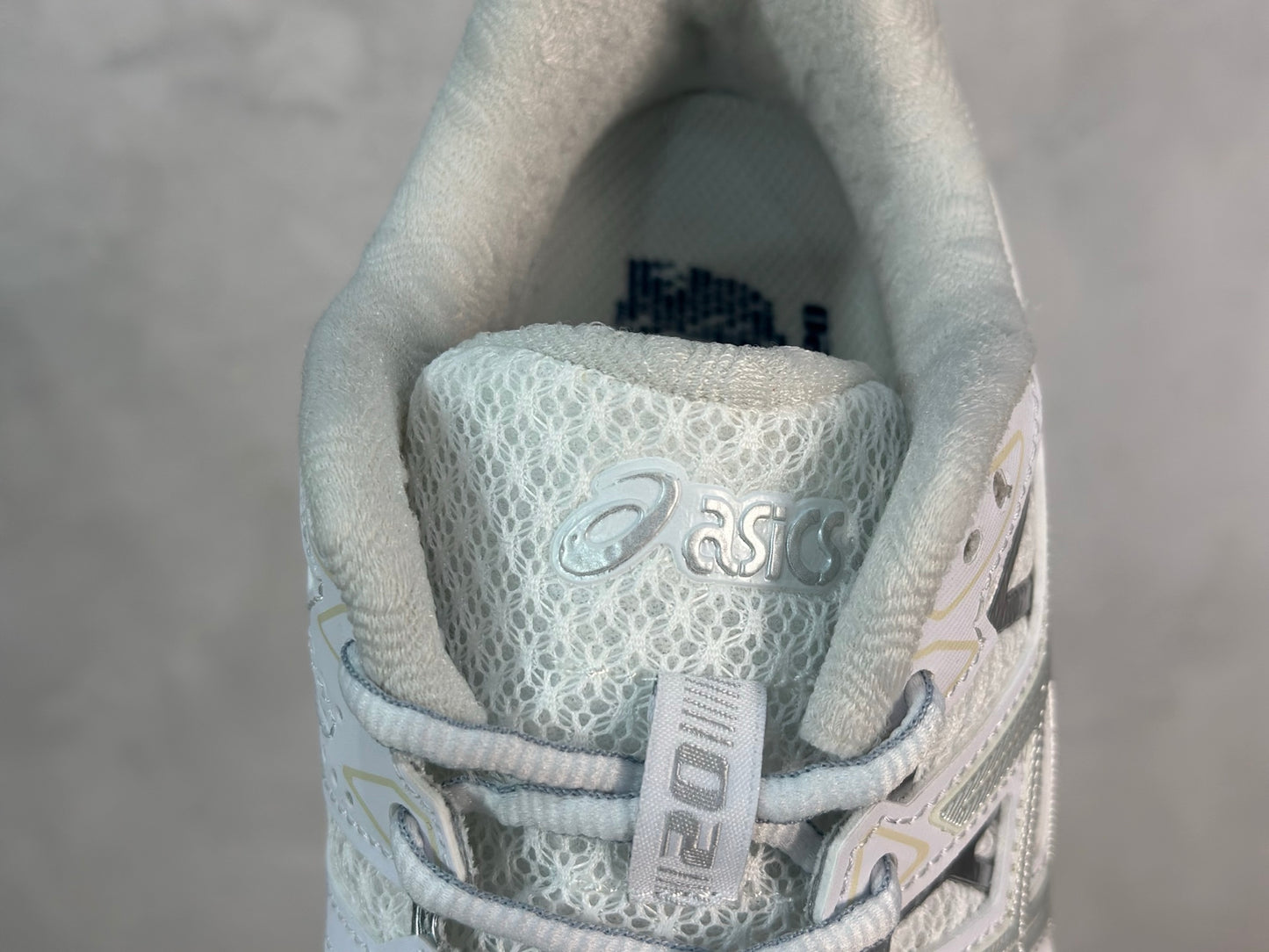 Gel-Kayano 20 White/Grey