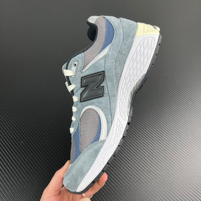 2002RU2 Grey Blue Black