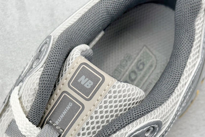 1906 Vintage Grey