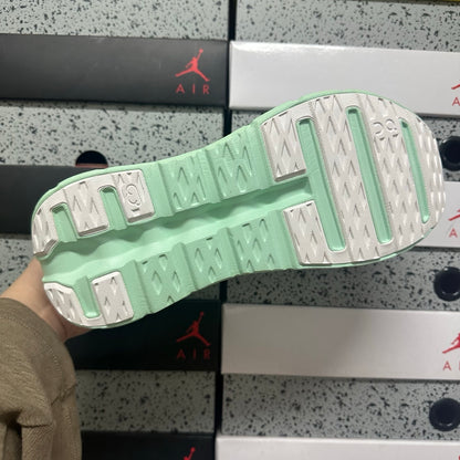 On Running Cloudtilt Remix Mint Green