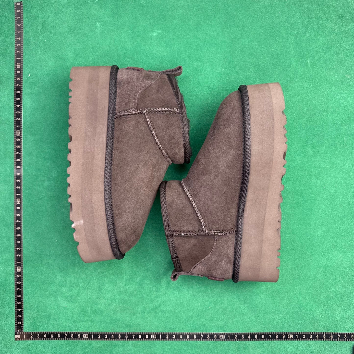 TT UGG