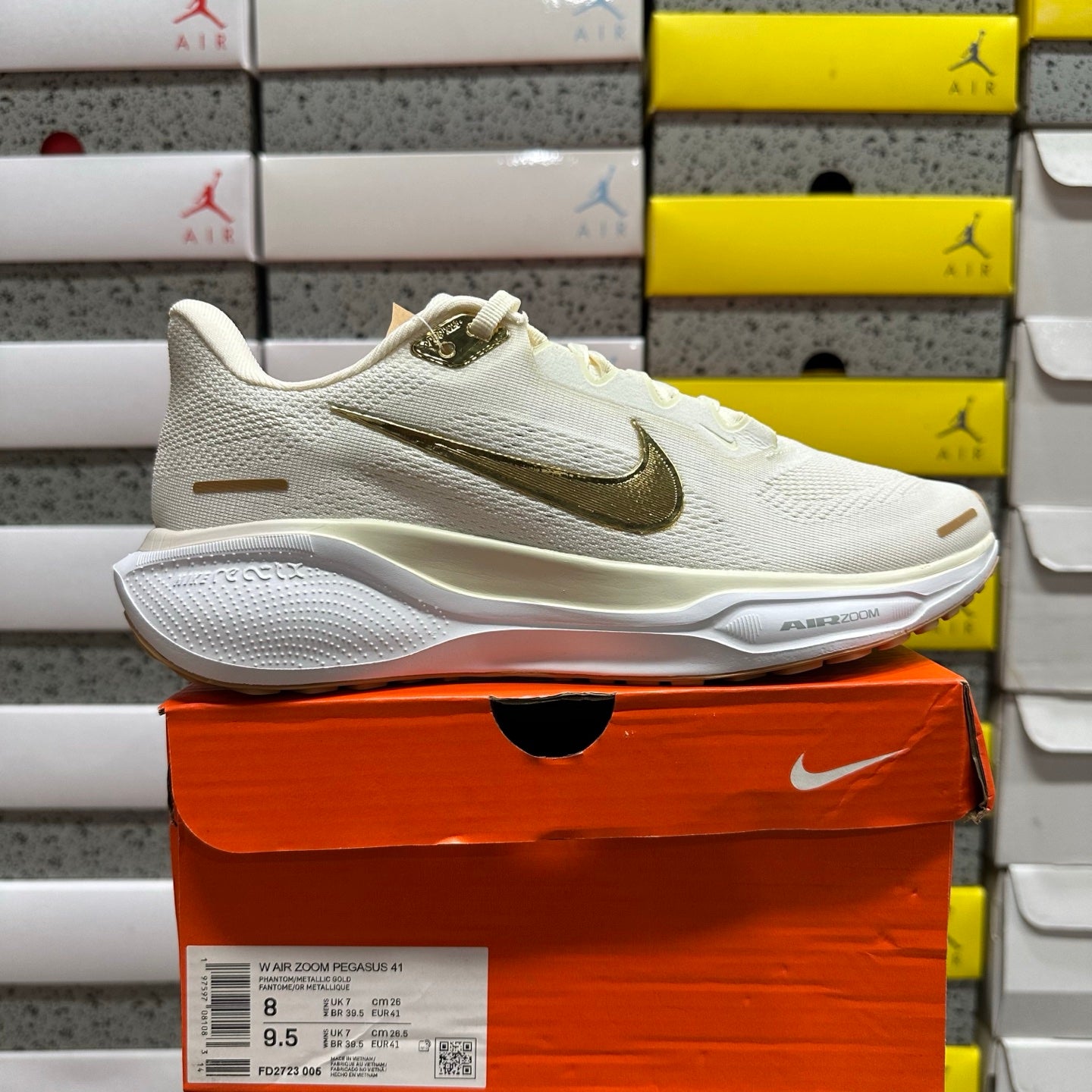 Air Zoom Pegasus 41 Phantom Light Pumice Metallic Gold