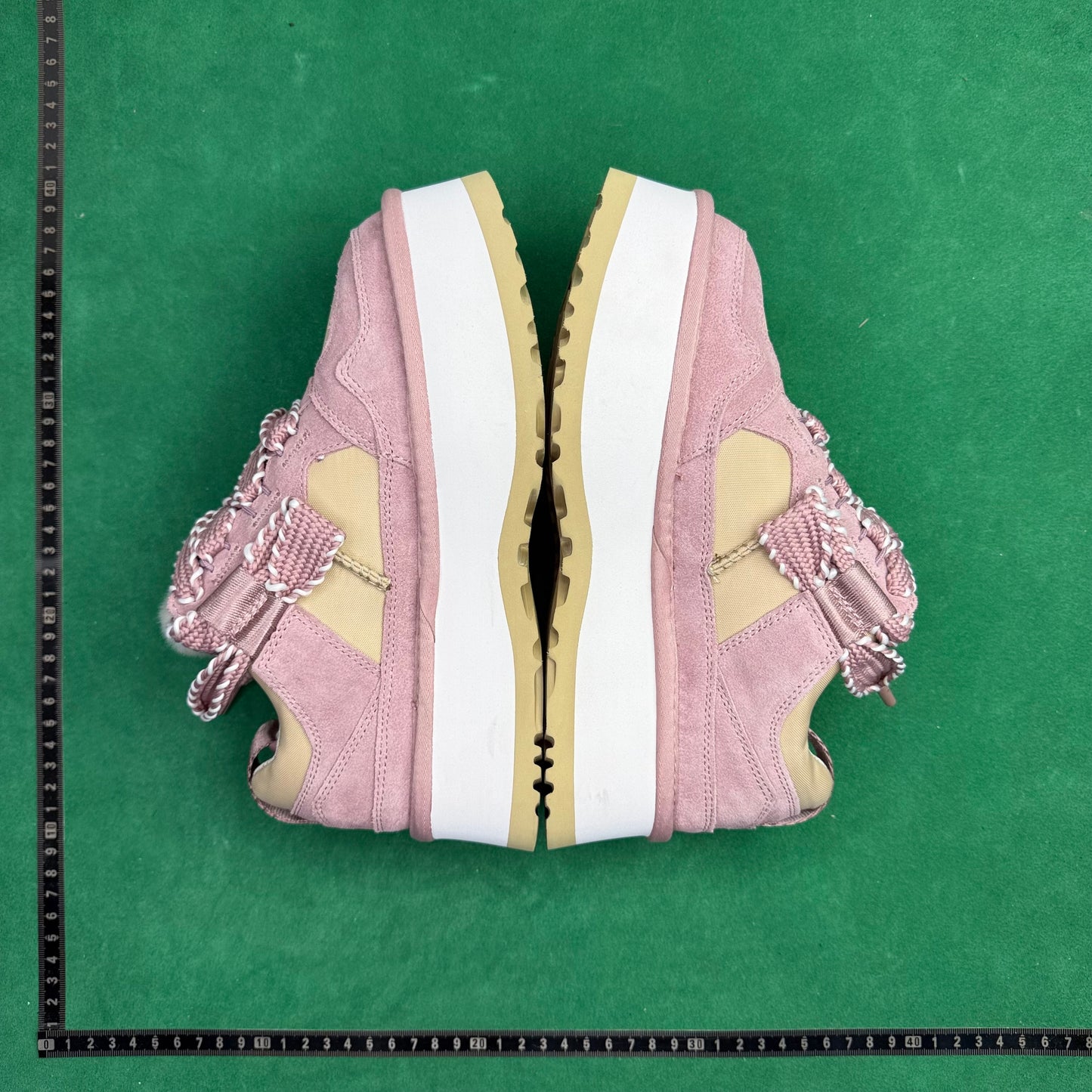 TT UGG Astromel