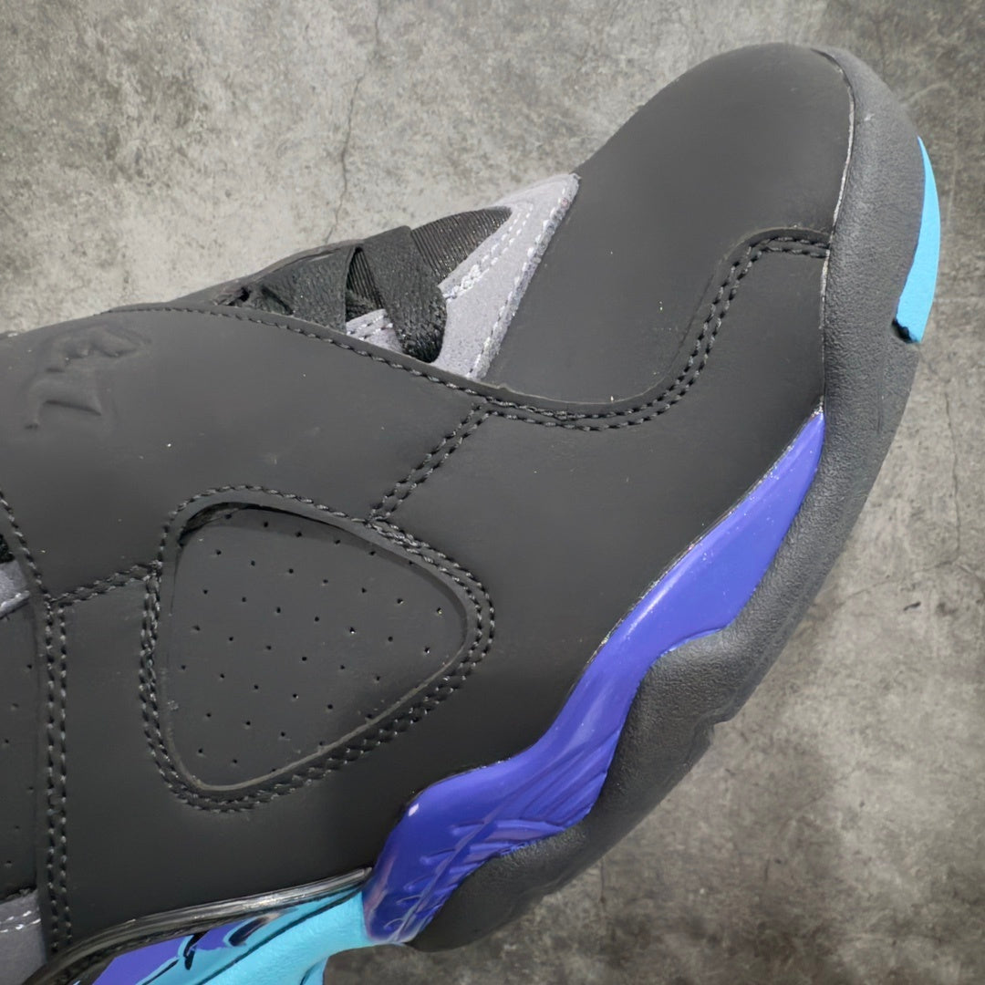 AJ8 Retro Aqua