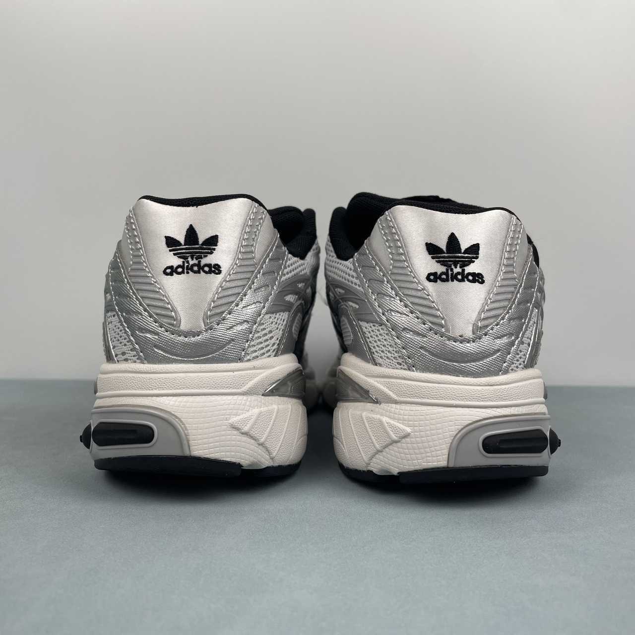 Adistar Cushion3 Silver Metallic