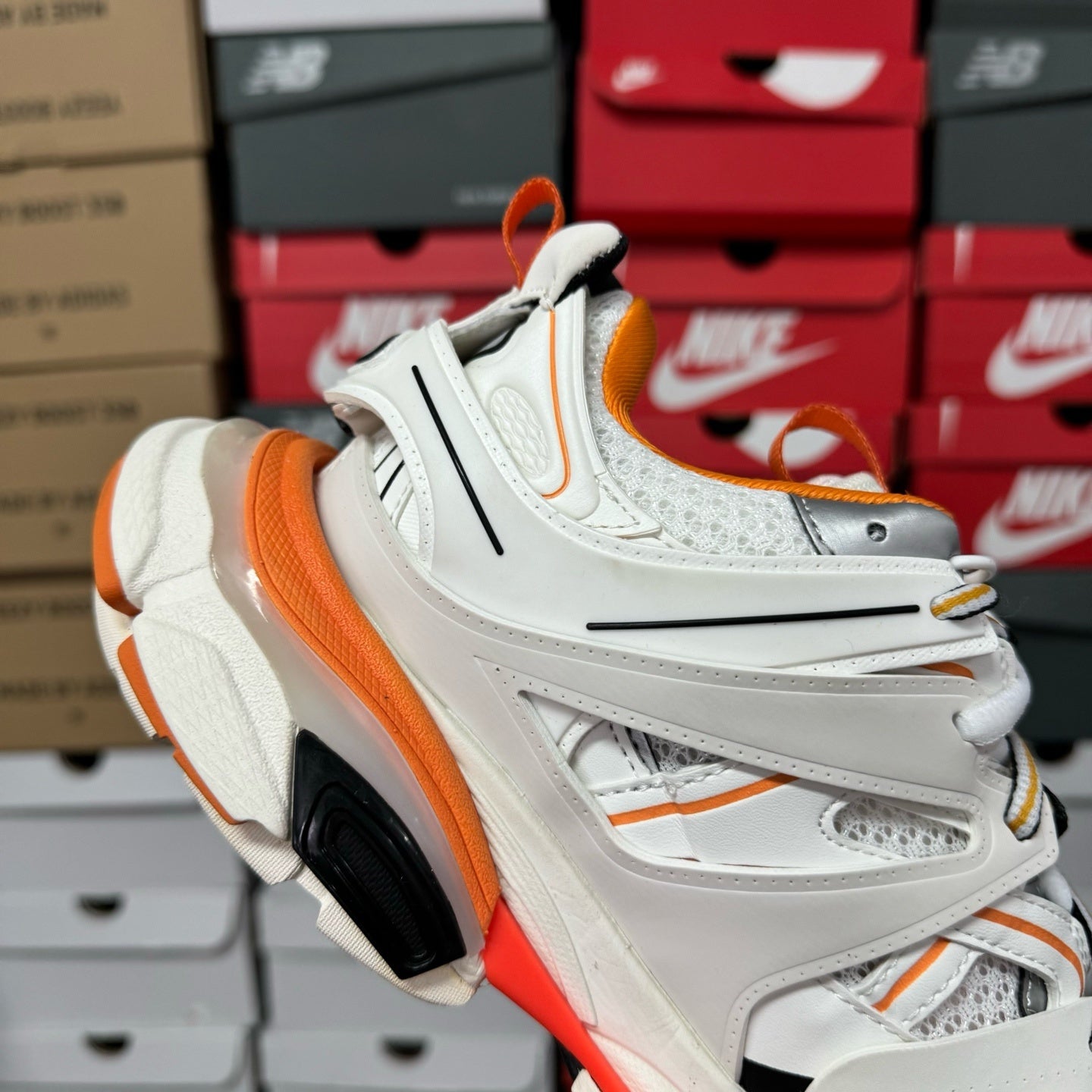 BLG Track Led White Orange