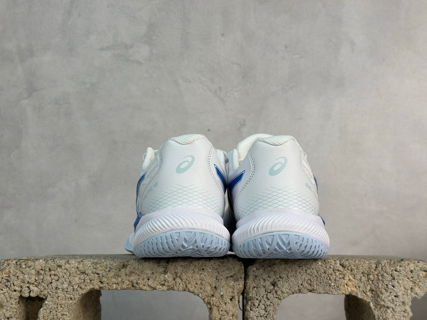 Gel-Tactic 12 White/Blue