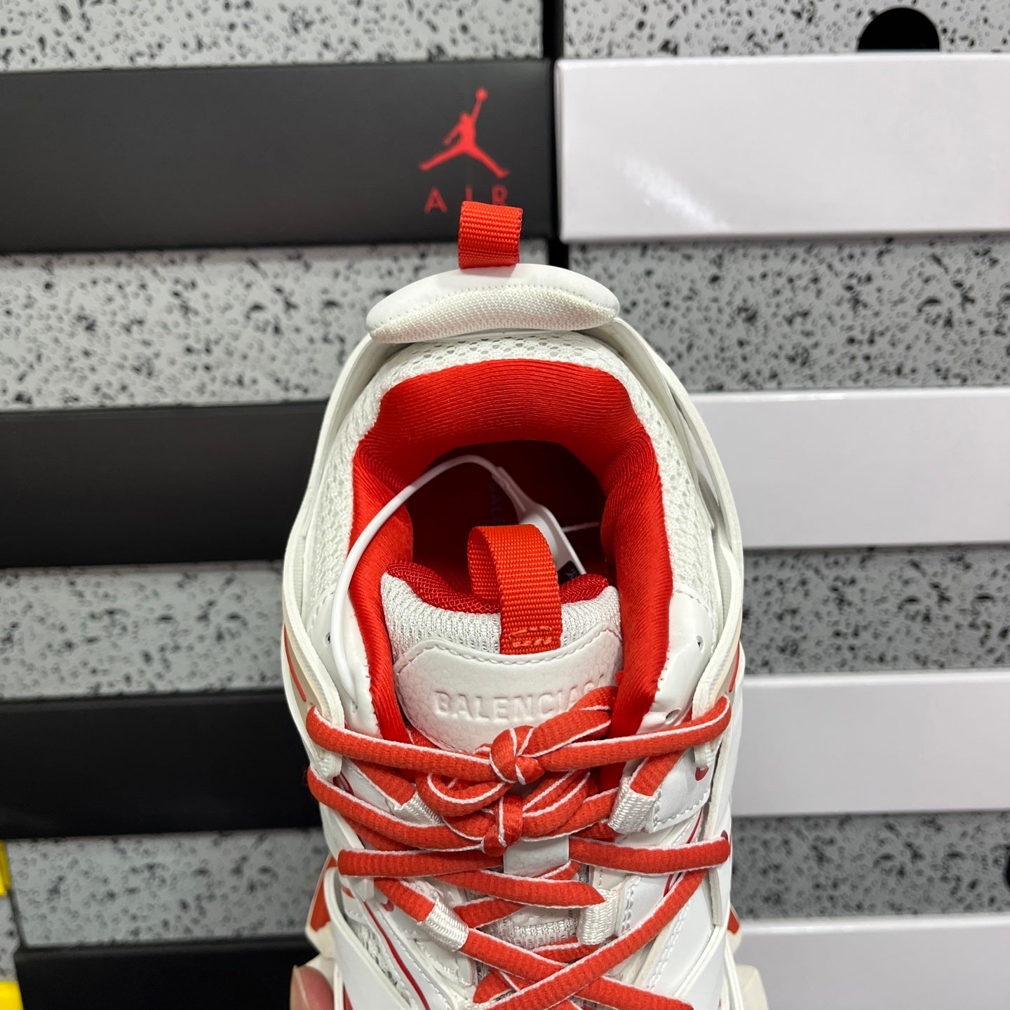 BLG Track White Red