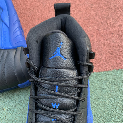 12 Royal