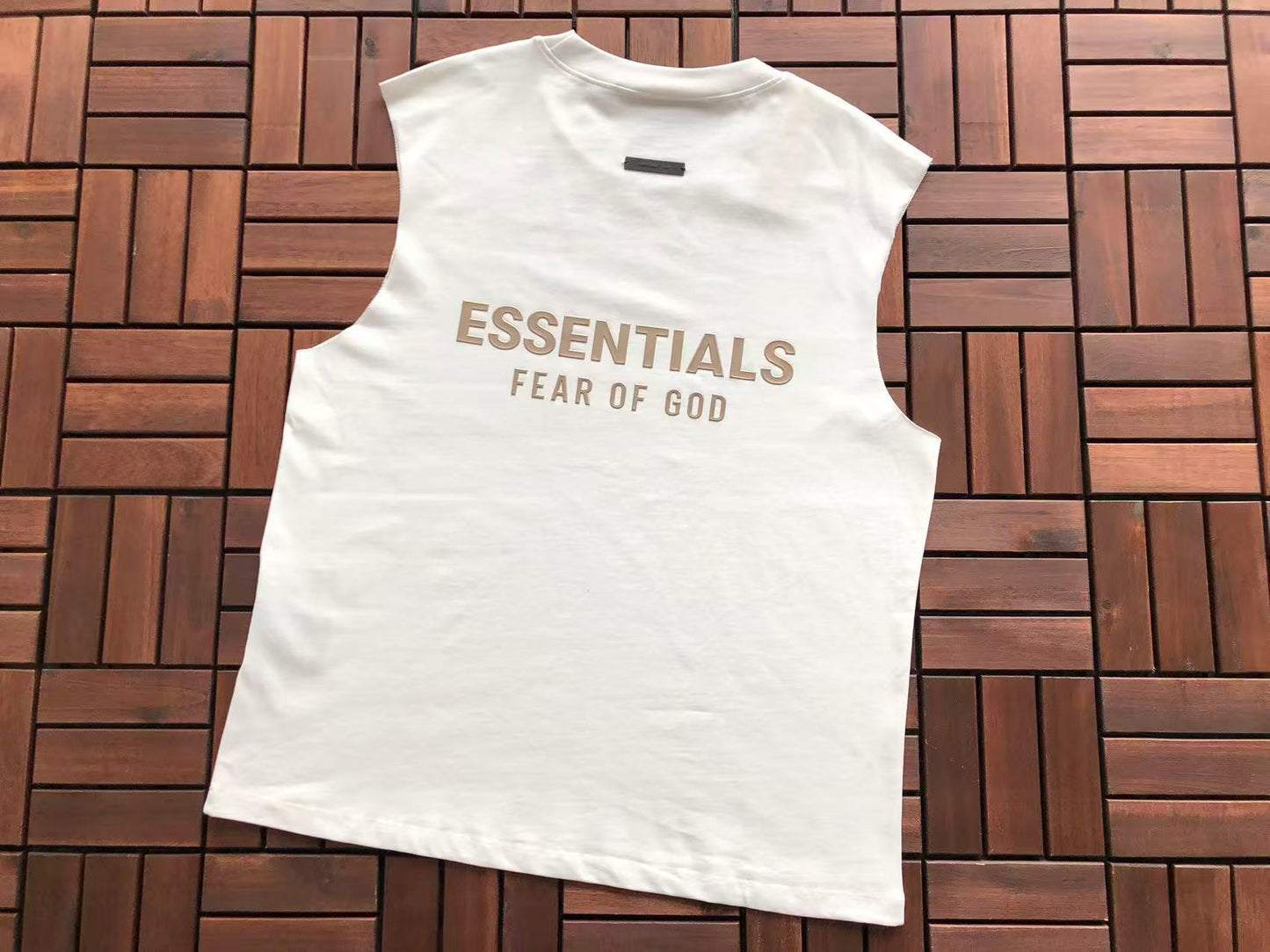 T-Shirts sem Mangas ESSENT
