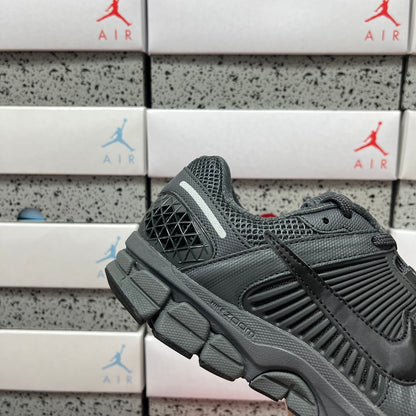 Vomero 5 Anthracite