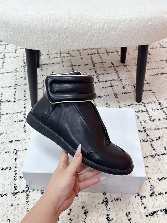 Maison High Black Lether