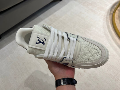 Trainer White and Blue