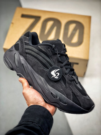700 V2 Vanta