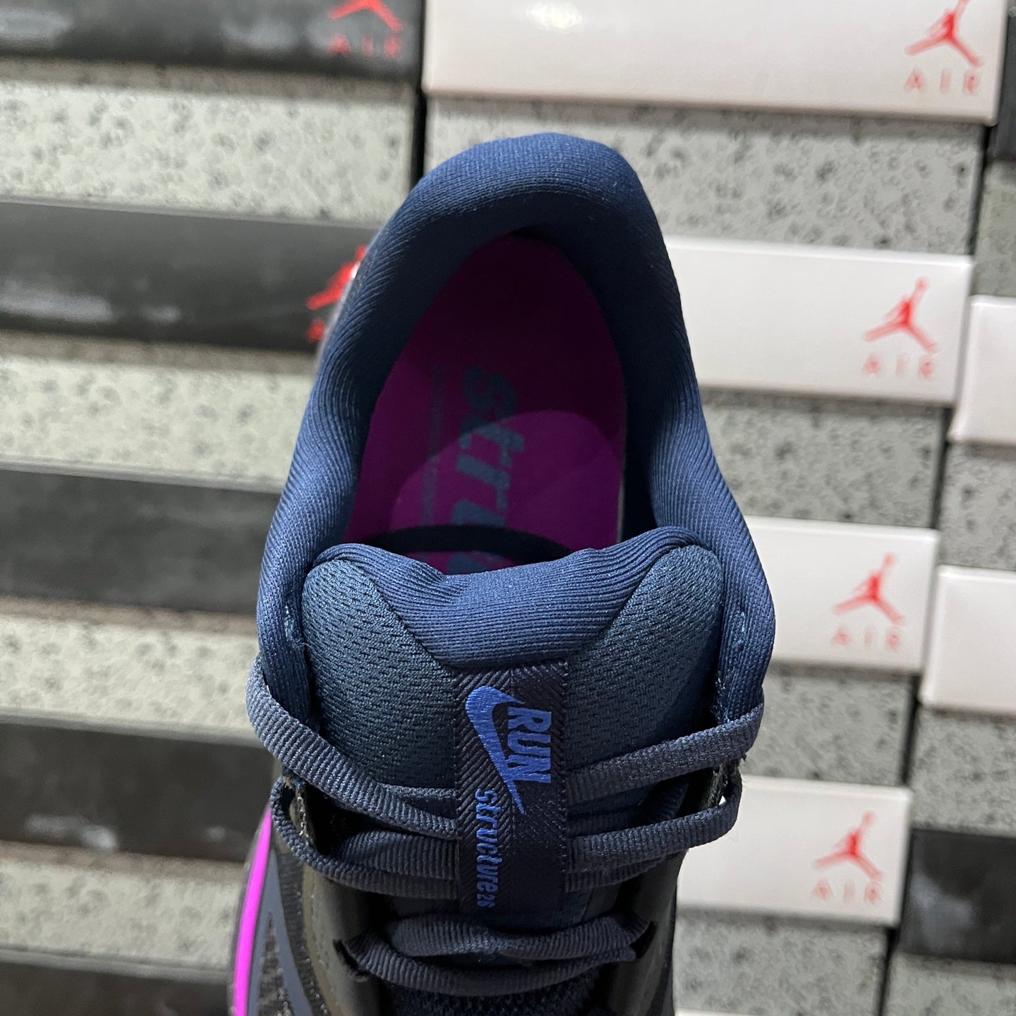 Structure 26 Obsidian/Cave Purple/Hyper Violet