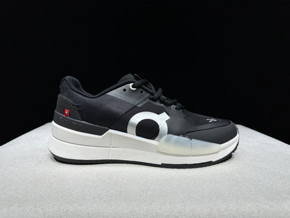 The Roger Pro 2 Black Silver