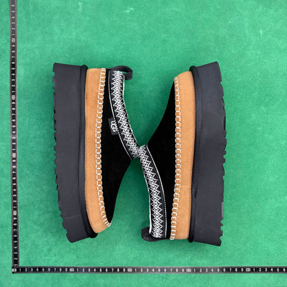 UGG Venture Daze