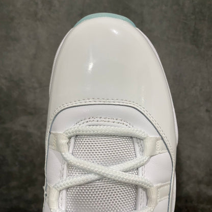 AJ11 Low Legend Blue