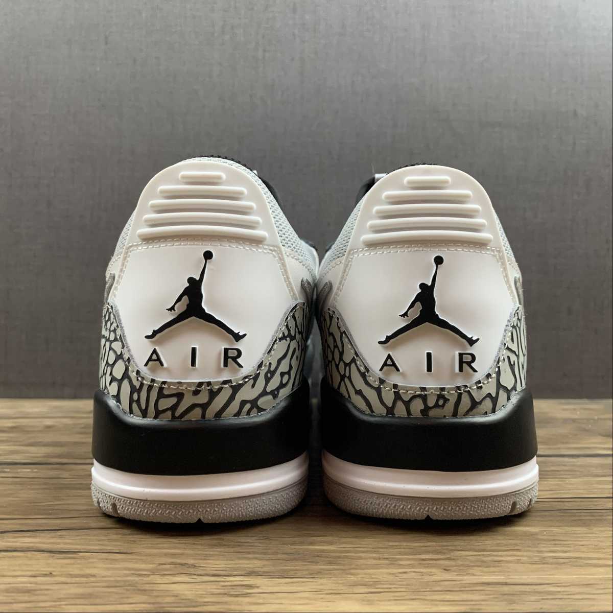 Legacy 312 Light Smoke Grey