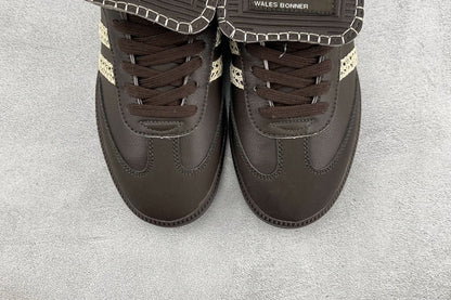 Samba Brown White