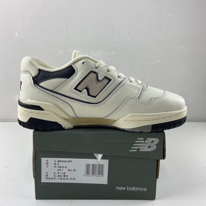 550 Vintage White and Grey
