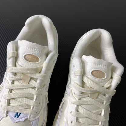 2002R Sea Salt White