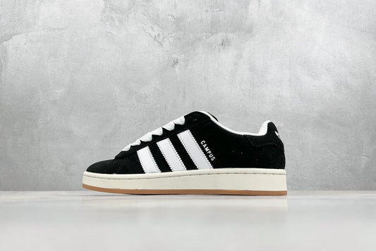 Campus Simple Black White