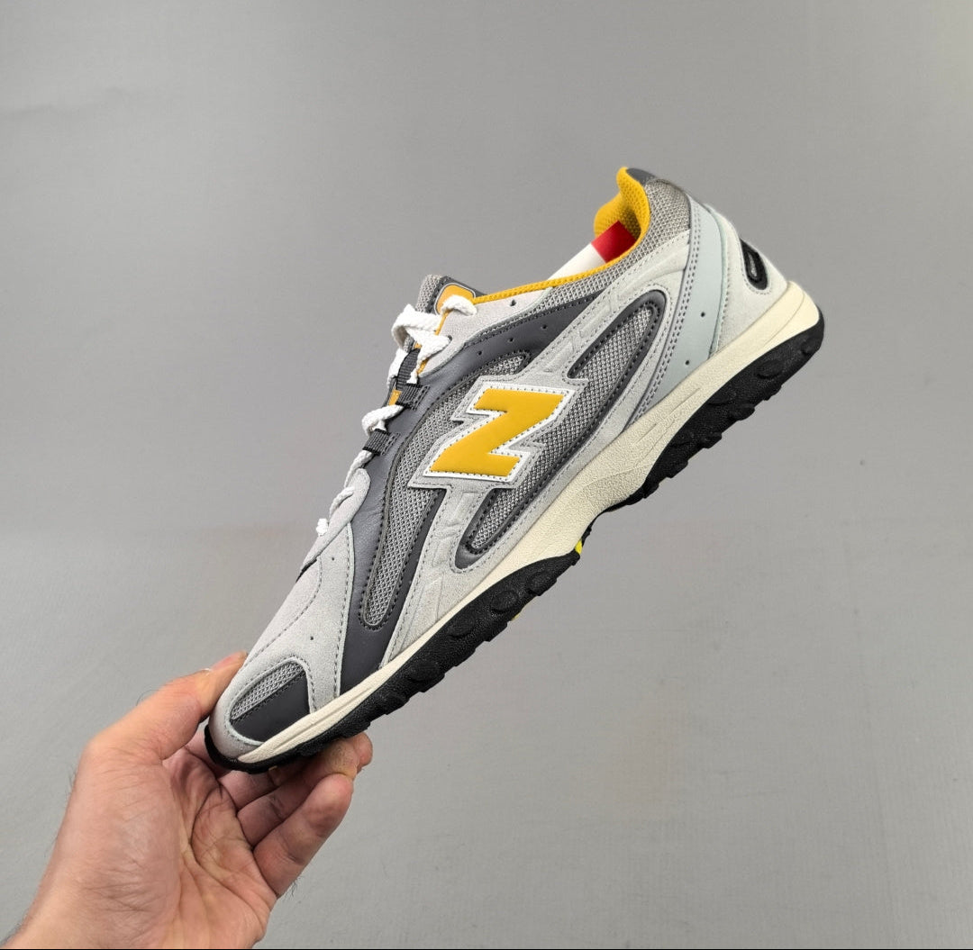 204L Silver and Yellow