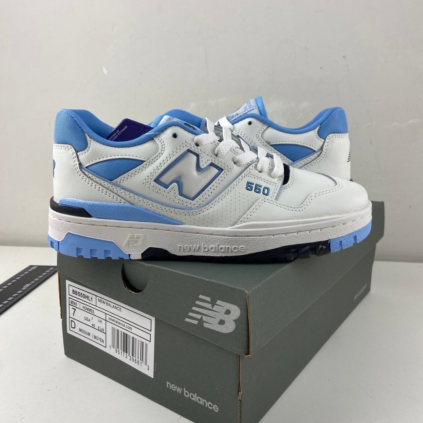 550 White and Blue