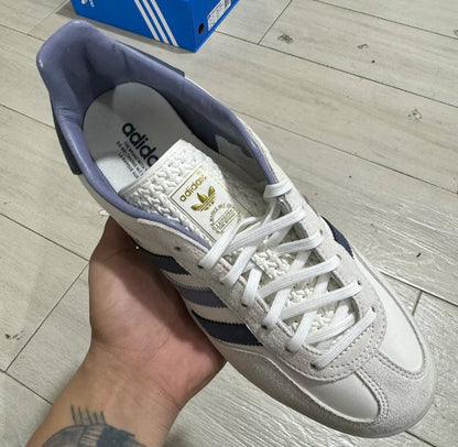 Spezial White and Blue