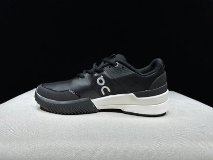The Roger Pro 2 Black Silver