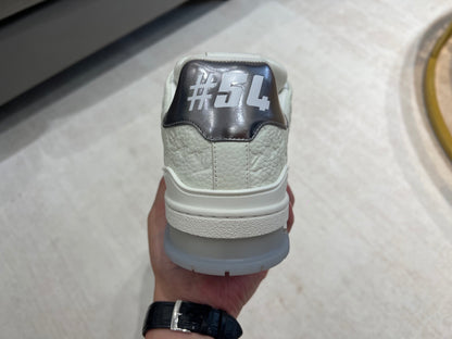 Trainer White and Gray