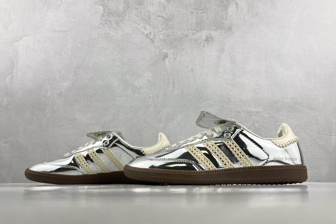 Samba Silver Wales Silver Metallic