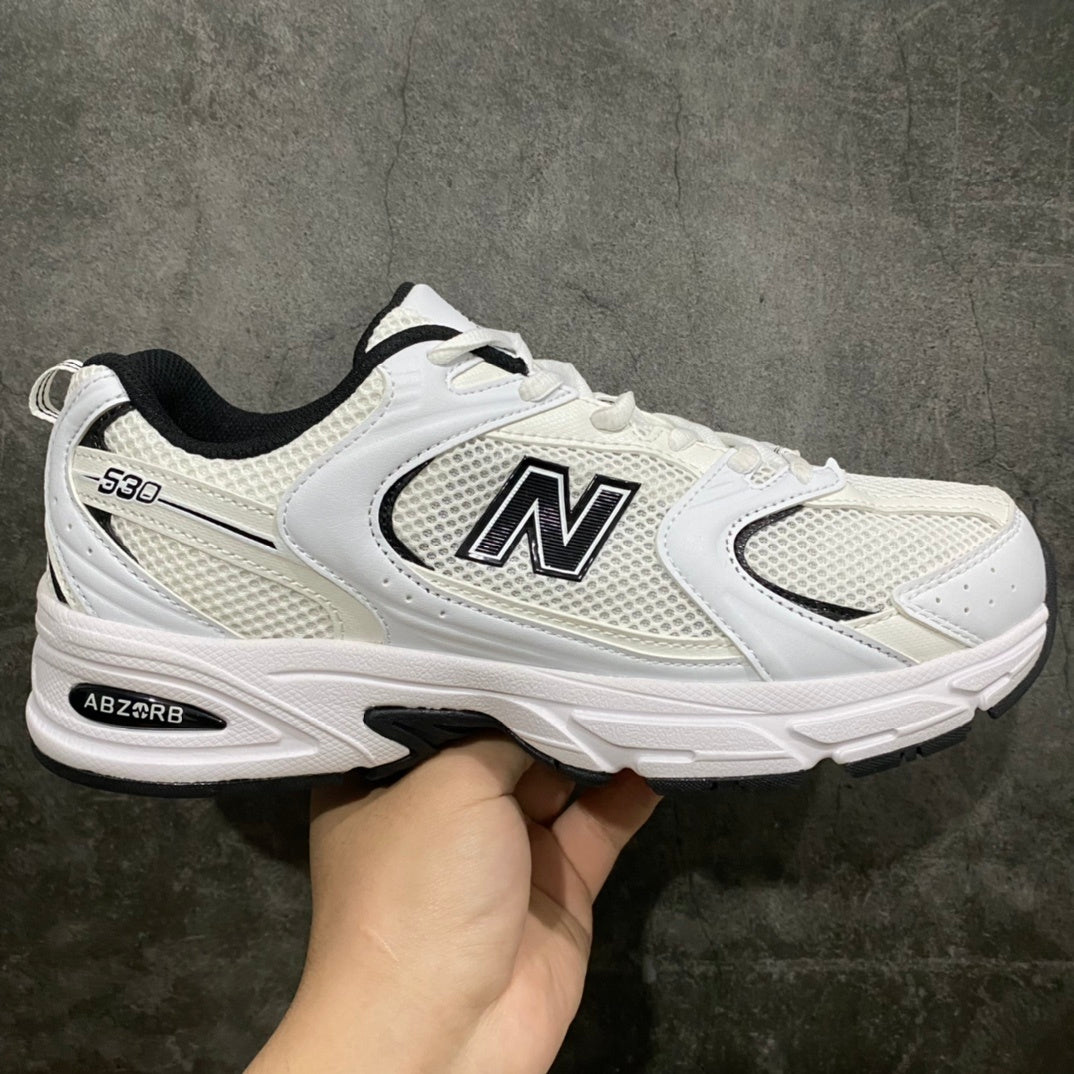530 White and Black