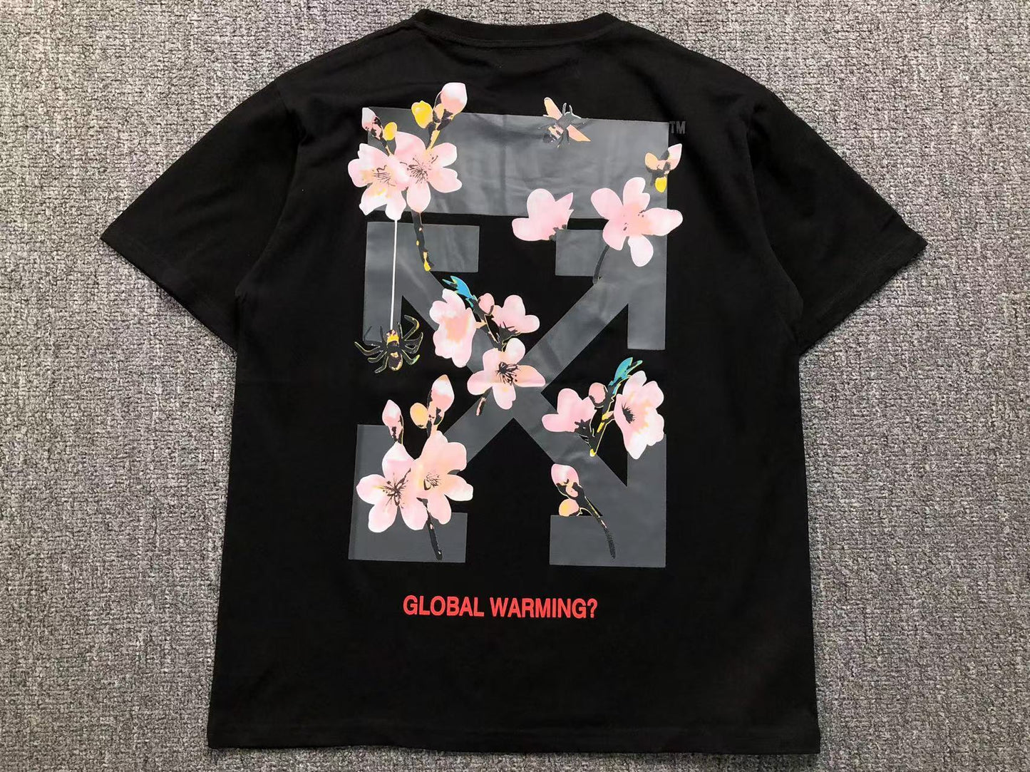 T-shirt Off