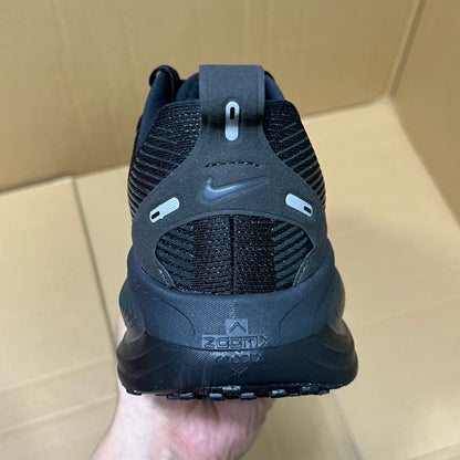 Vomero 18 Black