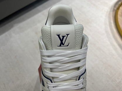 Trainer White and Blue