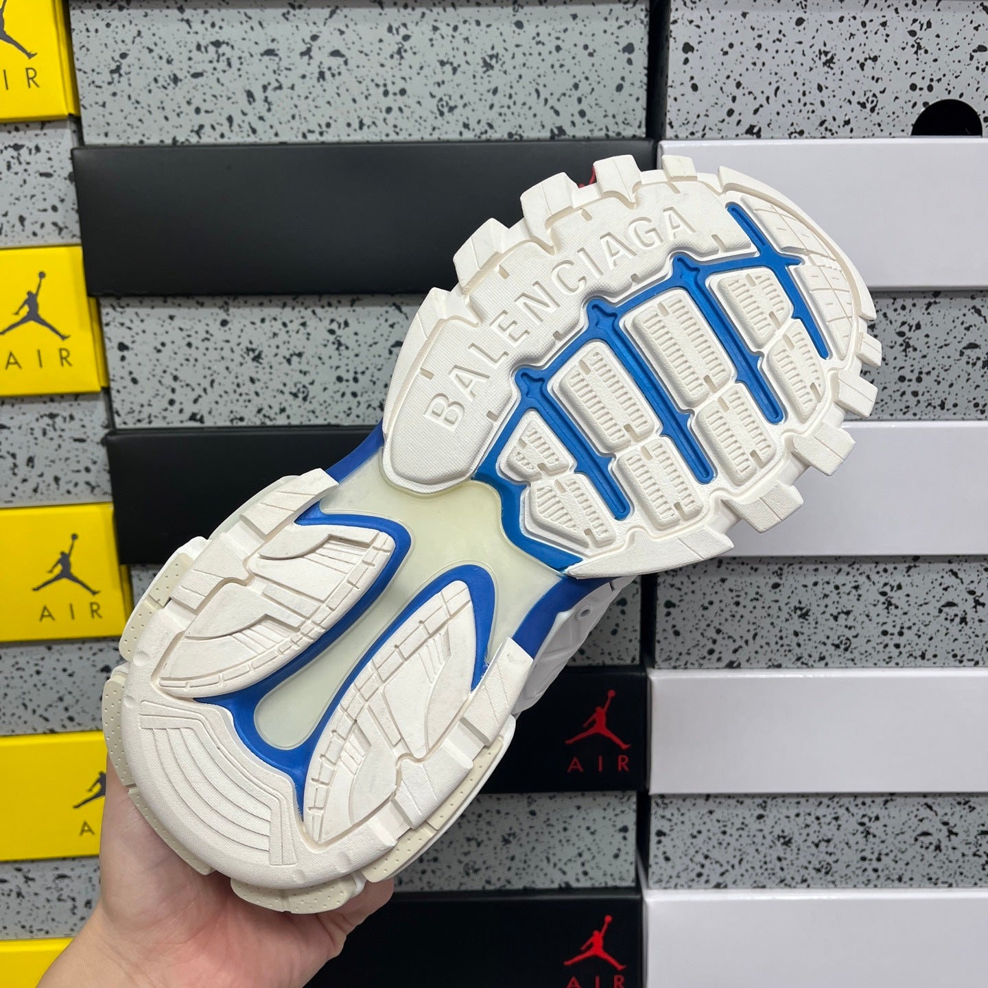 BLG Track White Blue