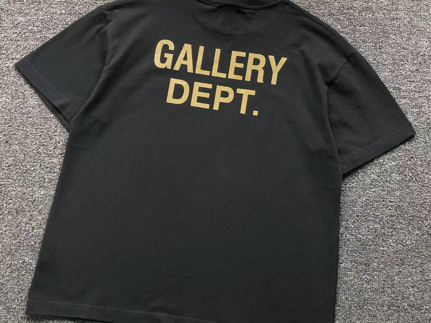 T-shirt GALLERY DEPT