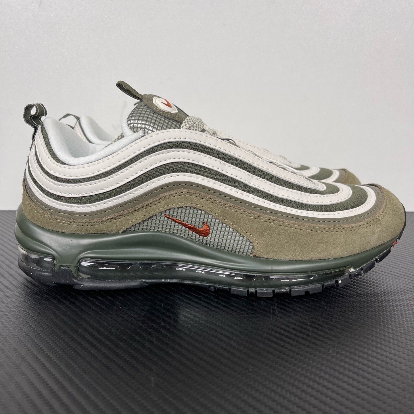 97 Olive Cream