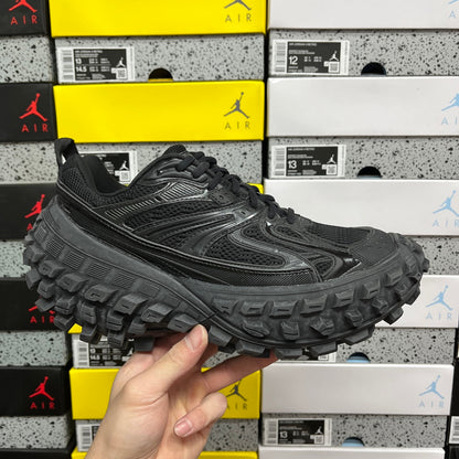 Defender Rubber Black