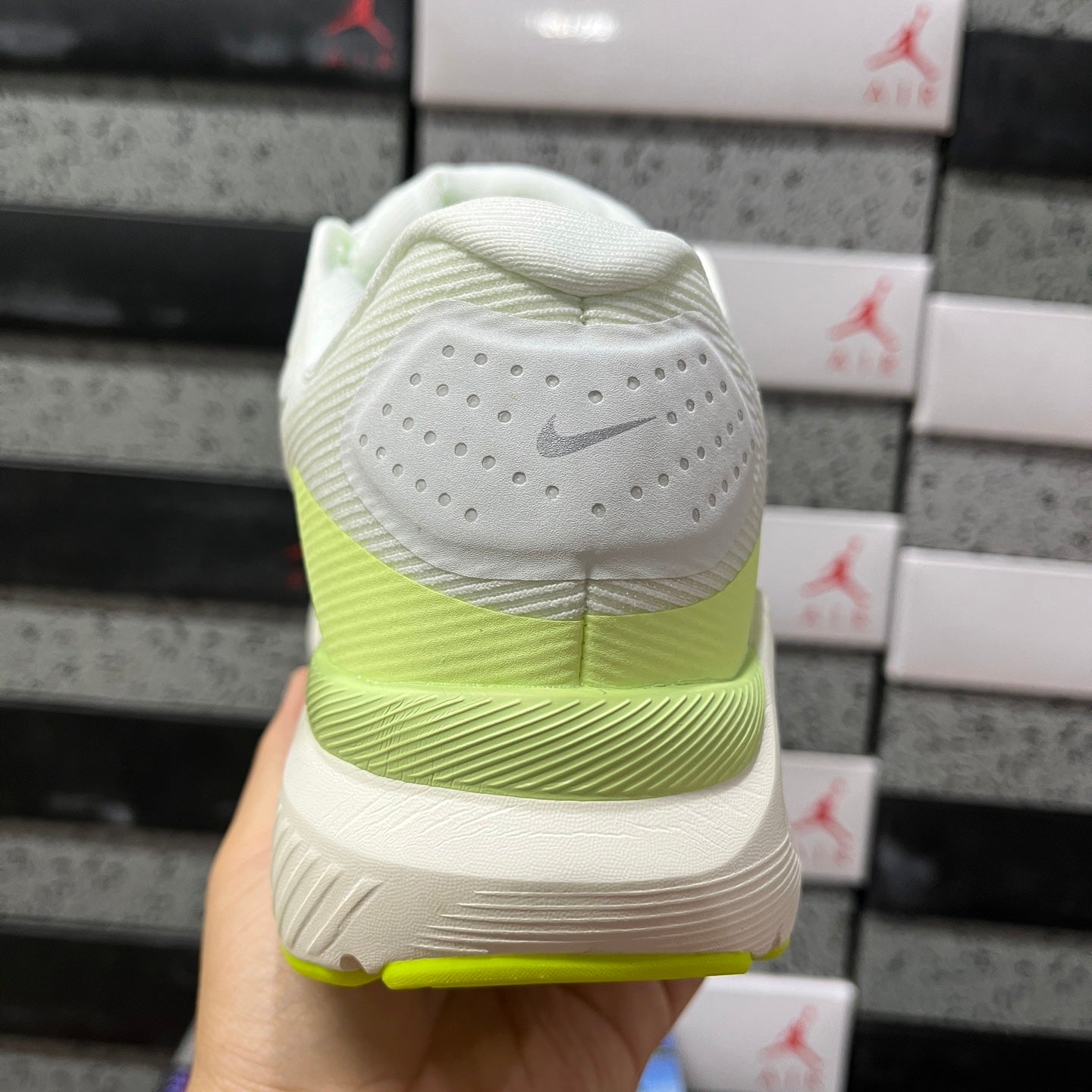 Structure 26 Summit White Barely Volt