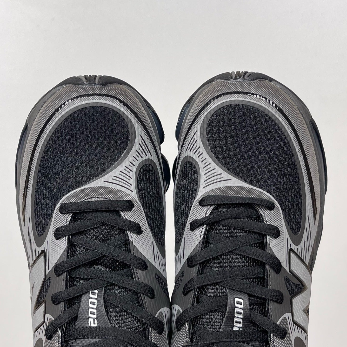 2000 ABZORB Black and Grey