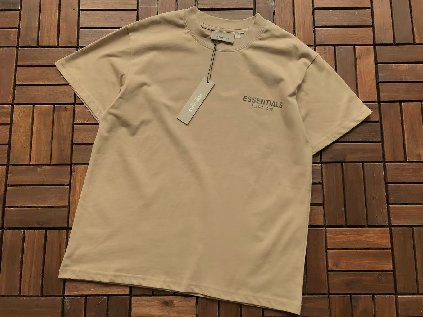 T-Shirts ESSENT