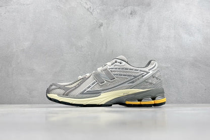 1906 Vintage Grey