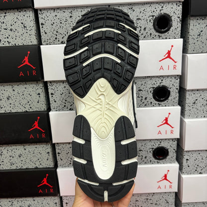 V5 RNR Off White