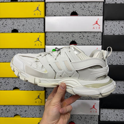 BLG Track White