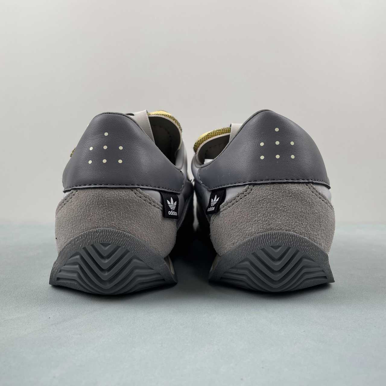 AD COUNTRY OG Grey Brown
